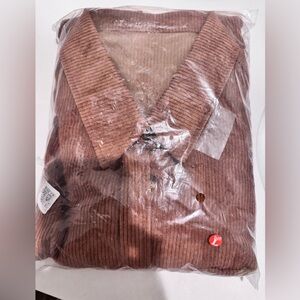 New women’s Corduroy Shirt L